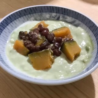 パンに合う！かぼちゃ小豆乗せチーズ抹茶ヨーグルト♪